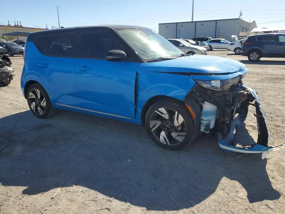 2024 KIA SOUL GT LINE  