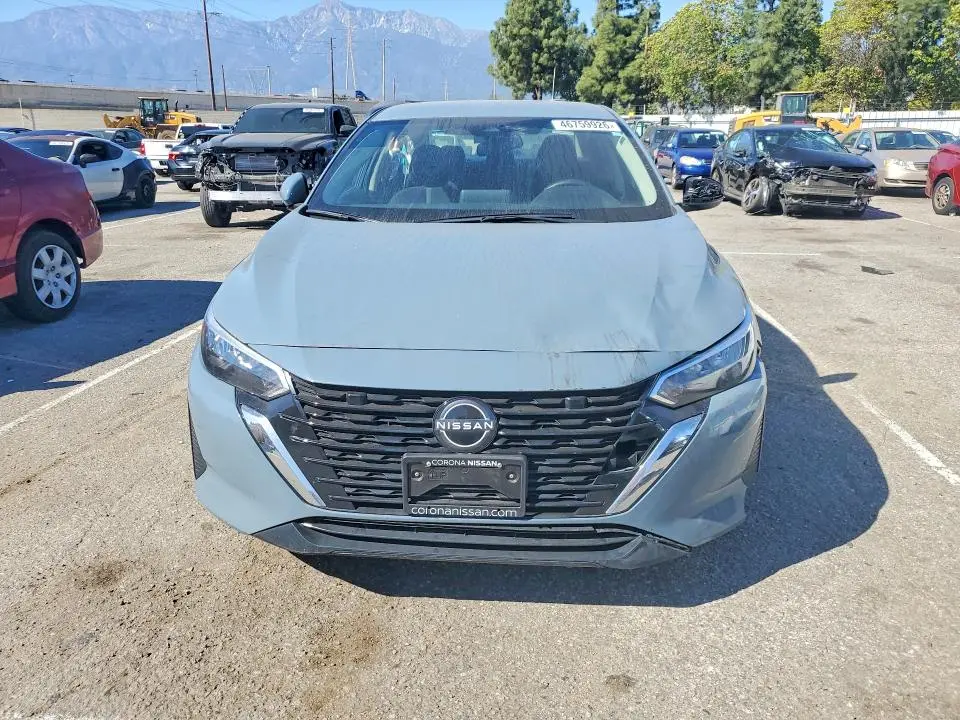 2025 NISSAN SENTRA SV  