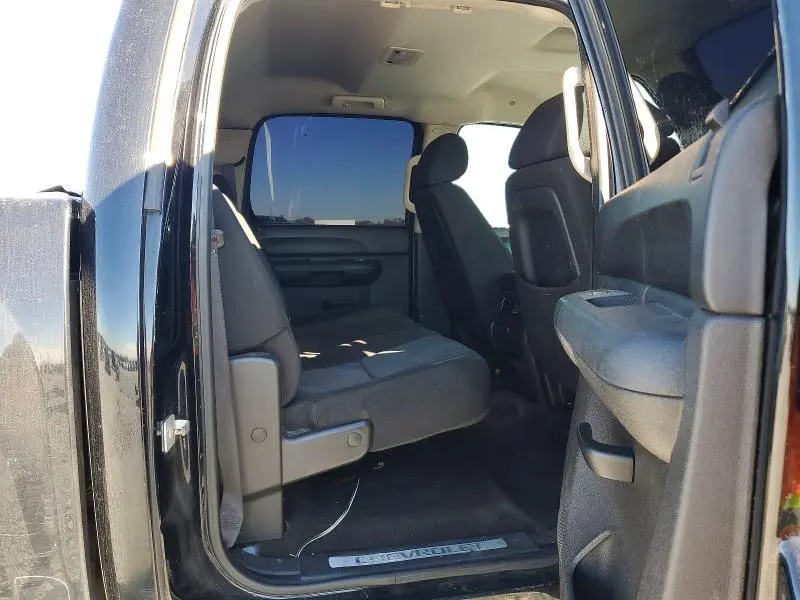 2011 CHEVROLET SILVERADO K1500 LT  