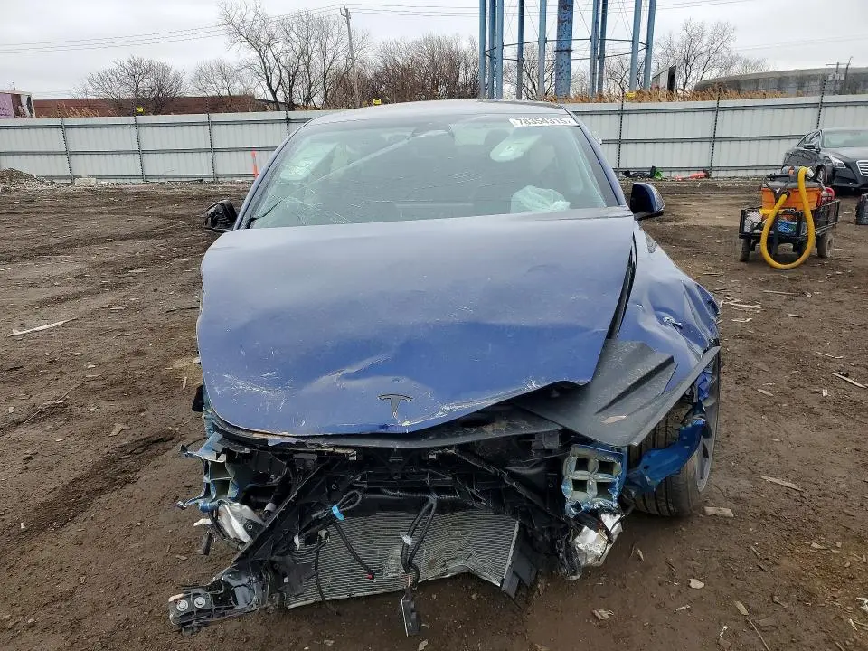 2026 TESLA MODEL 3   