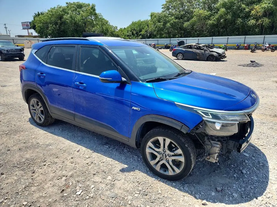 2021 KIA SELTOS S  