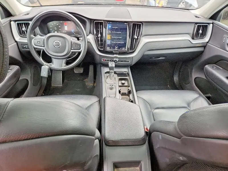 2018 VOLVO XC60 T5  