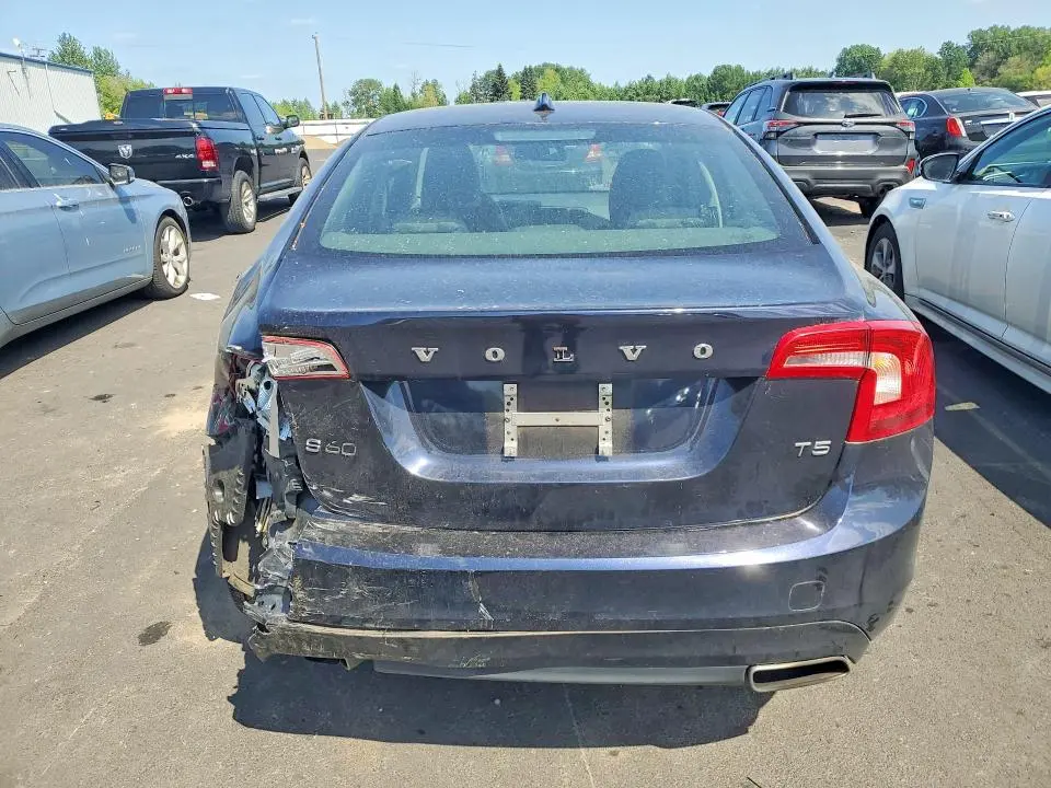 2016 VOLVO S60   