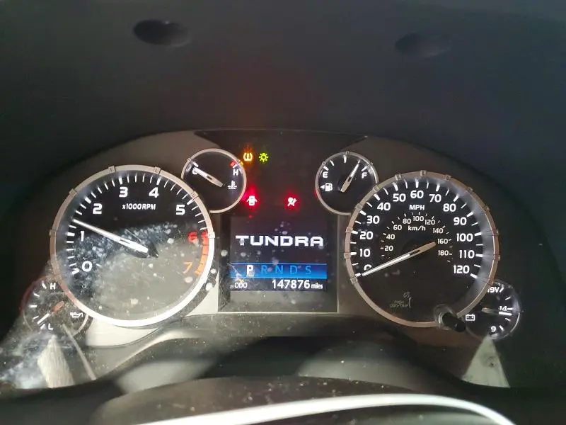 2014 TOYOTA TUNDRA SR5  