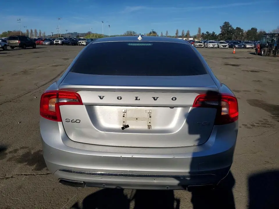 2016 VOLVO S60 PREMIER  