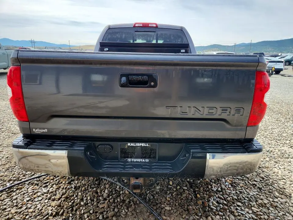 2019 TOYOTA TUNDRA SR5  