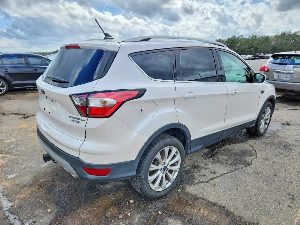 2018 FORD ESCAPE TITANIUM  