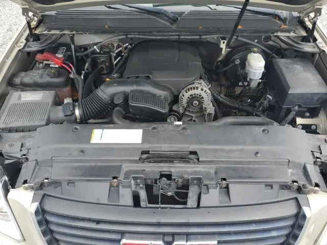 2011 GMC YUKON SLE  