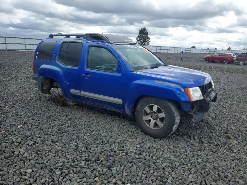 2012 NISSAN XTERRA X  