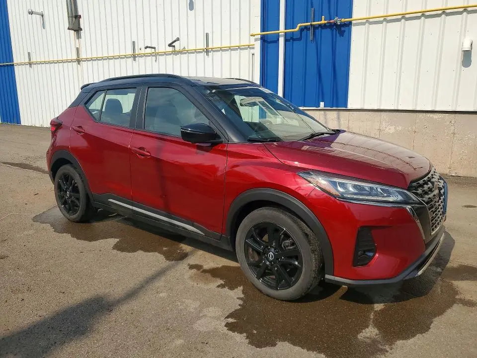 2023 NISSAN KICKS SR  