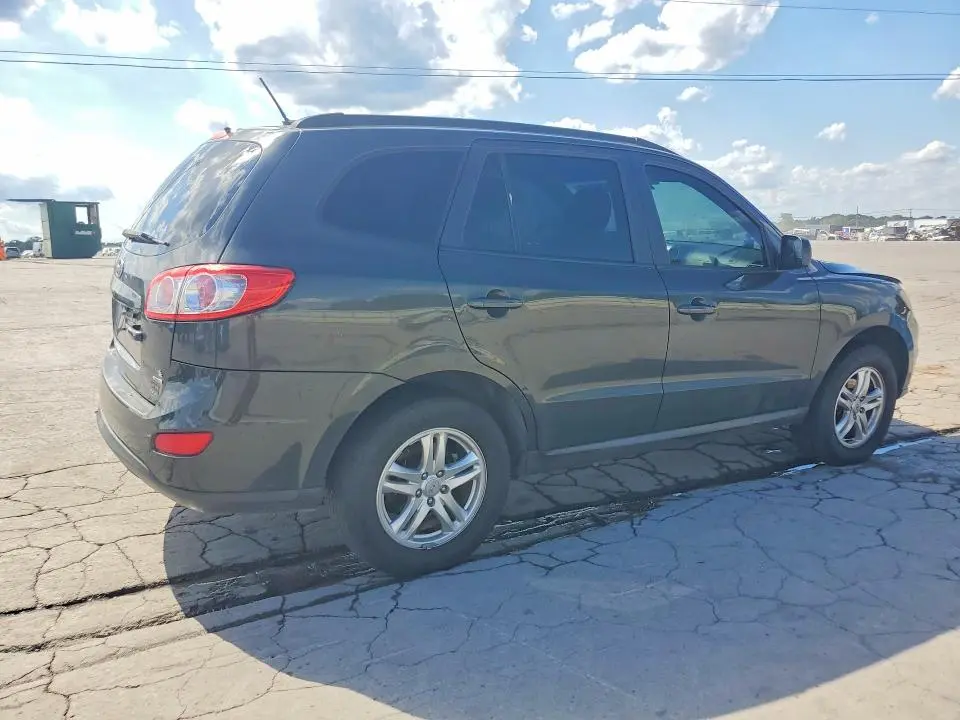 2011 HYUNDAI SANTA FE GLS  