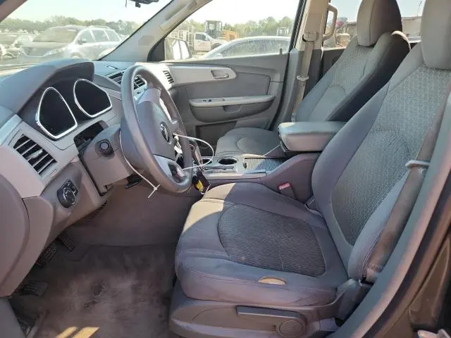 2010 CHEVROLET TRAVERSE LS  