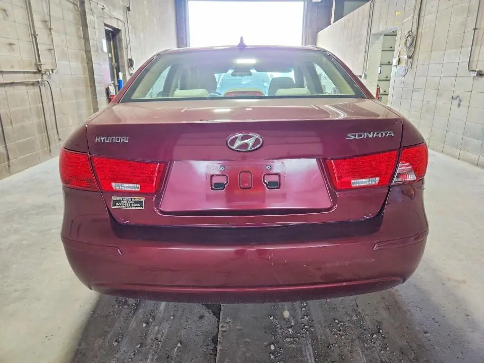 2010 HYUNDAI SONATA GLS  