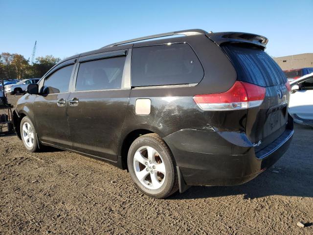 2014 TOYOTA SIENNA LE