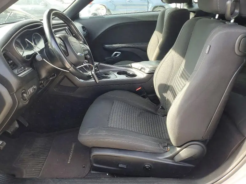 2016 DODGE CHALLENGER SXT  