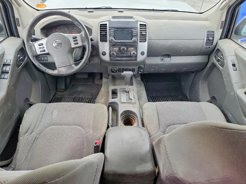 2017 NISSAN FRONTIER SV  