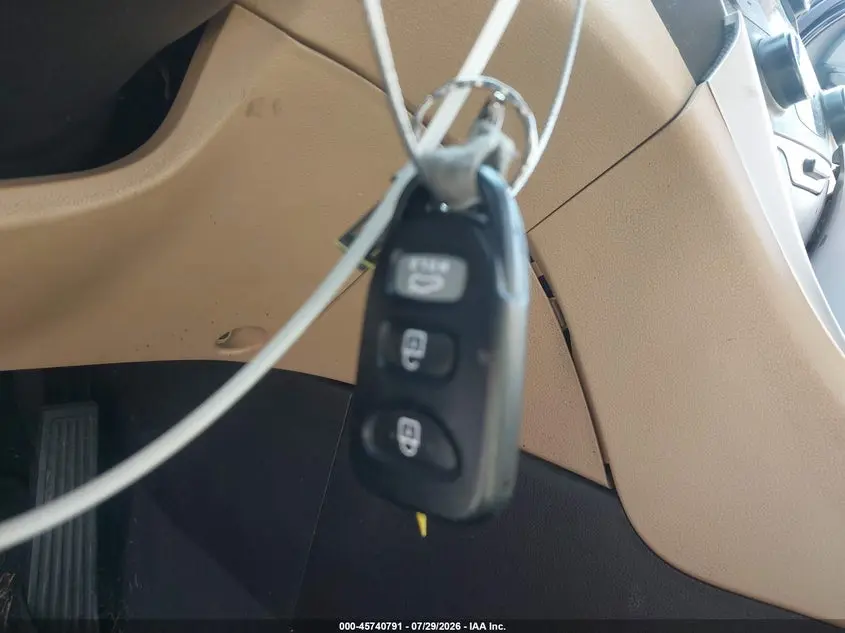 2011 HYUNDAI SONATA GLS