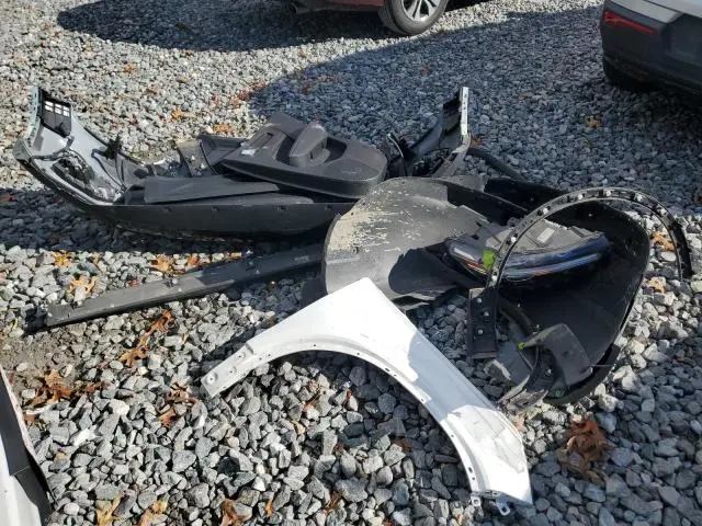 2021 VOLVO XC40 RECHARGE  