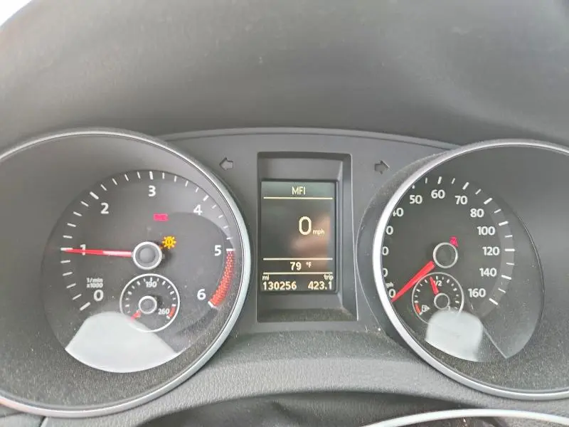 2013 VOLKSWAGEN JETTA   