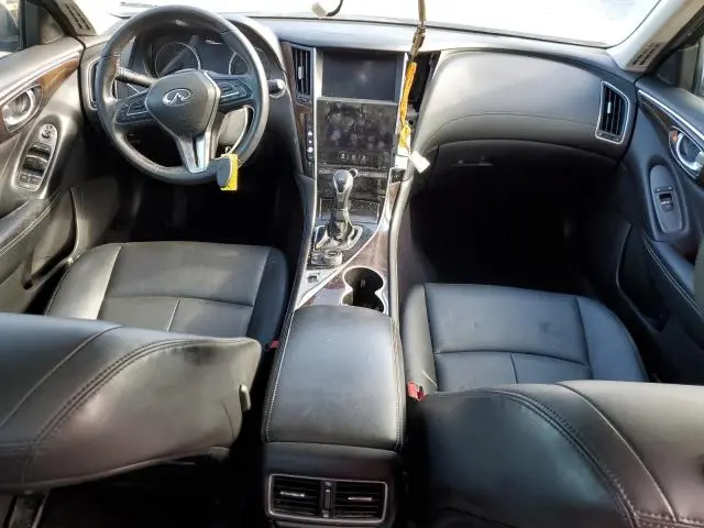 2018 INFINITI Q50 LUXE  