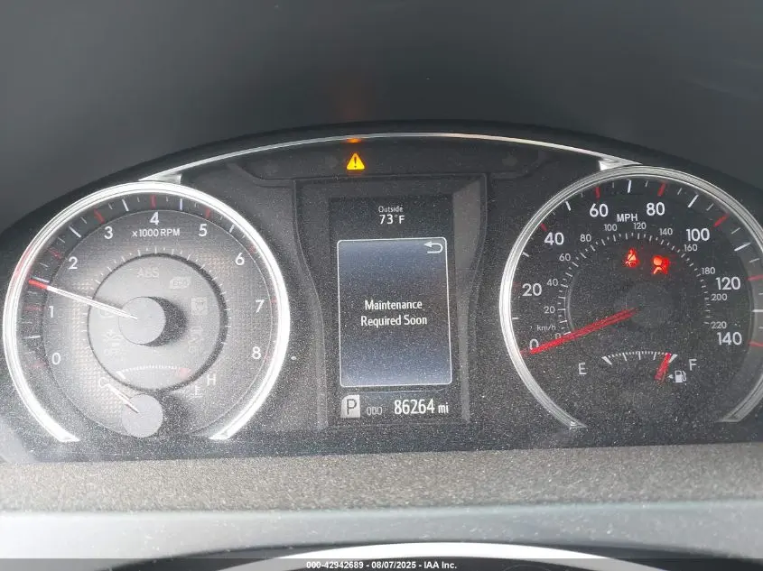 2016 TOYOTA CAMRY SE