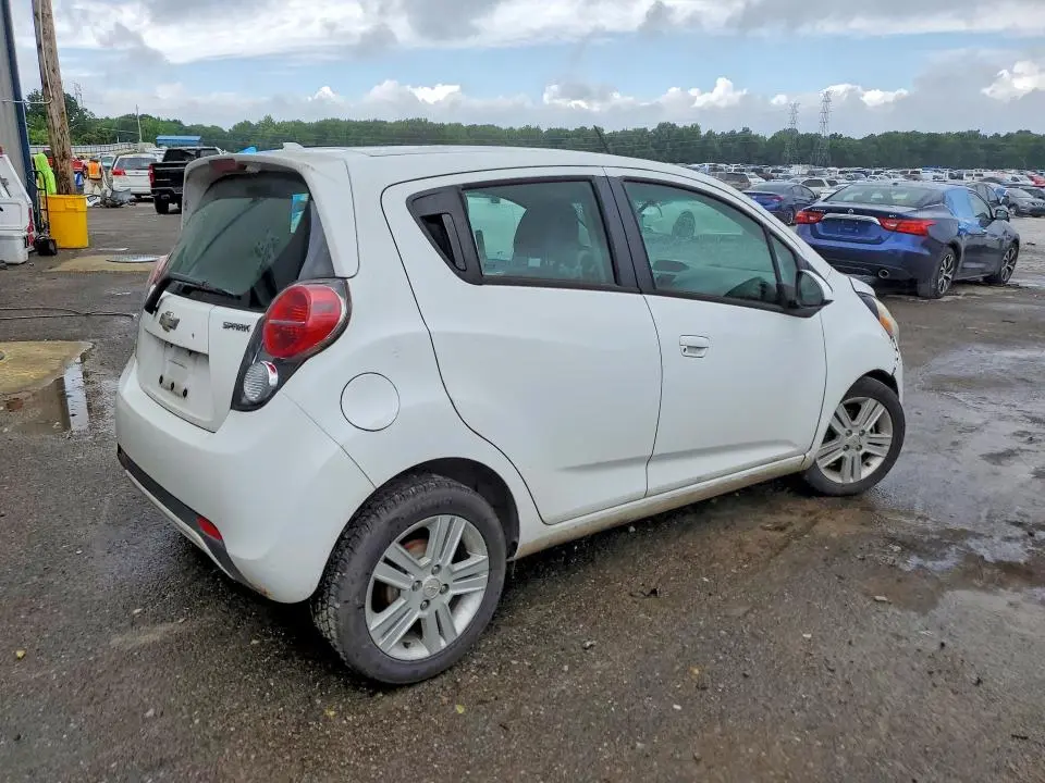 2015 CHEVROLET SPARK 1LT  