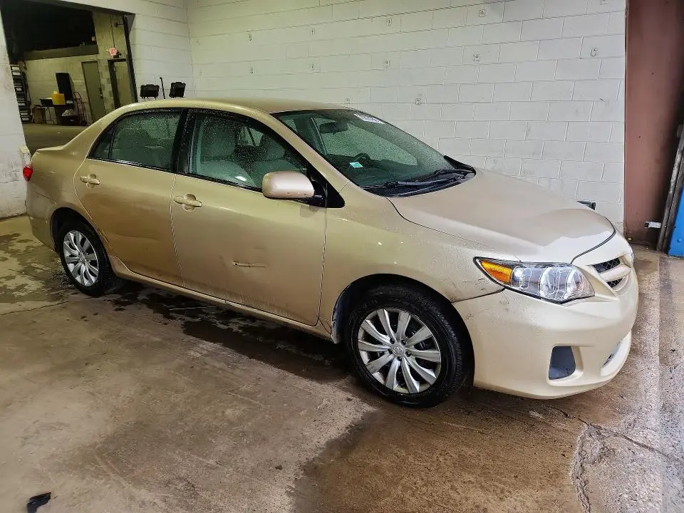 2012 TOYOTA COROLLA LE  