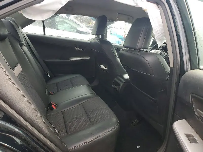 2014 TOYOTA CAMRY SE  