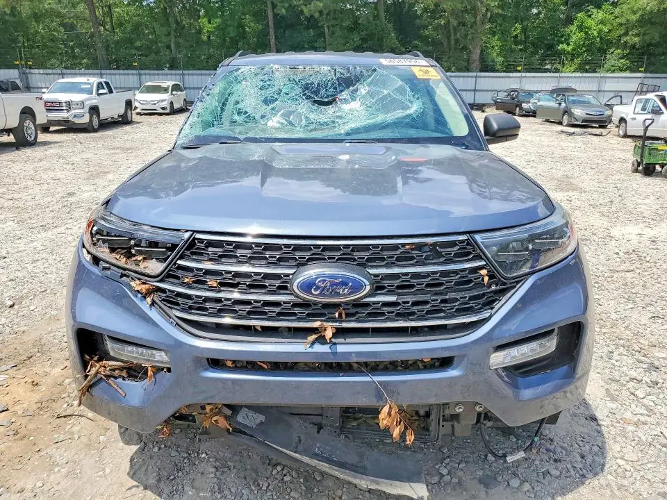 2021 FORD EXPLORER XLT  