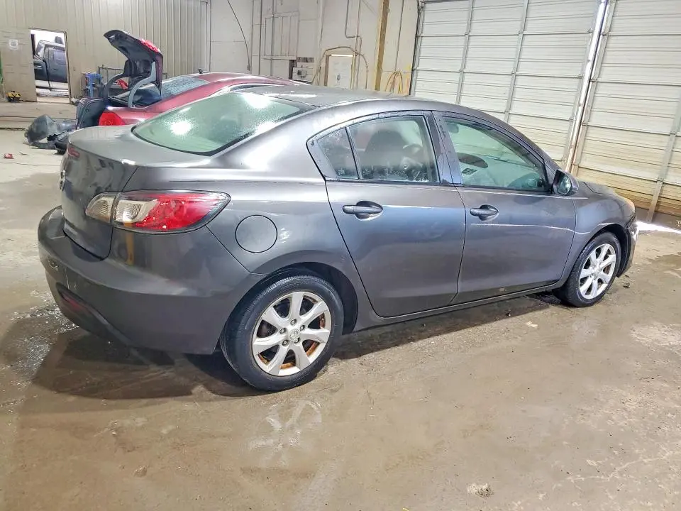 2011 MAZDA 3 I  