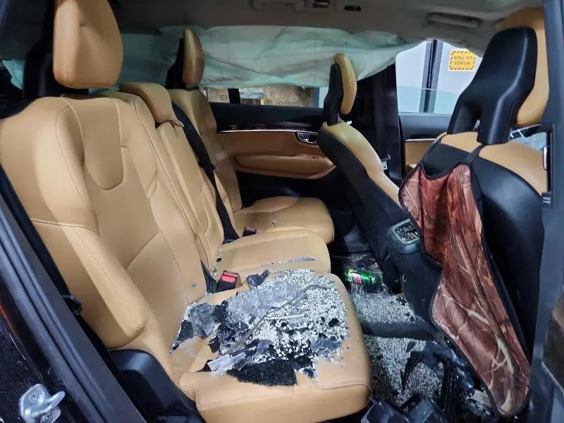 2016 VOLVO XC90 T6  