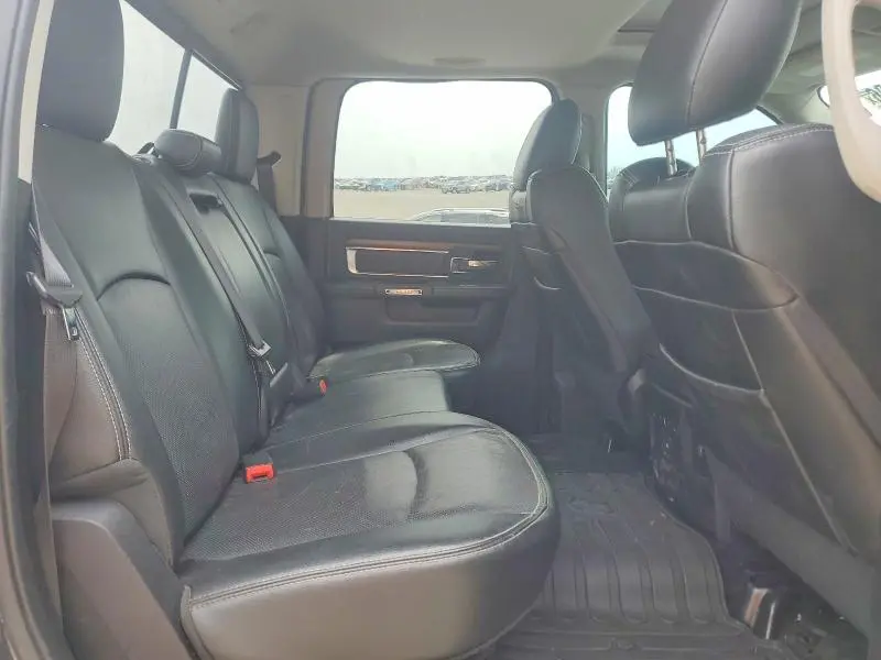 2015 RAM 1500 LARAMIE  