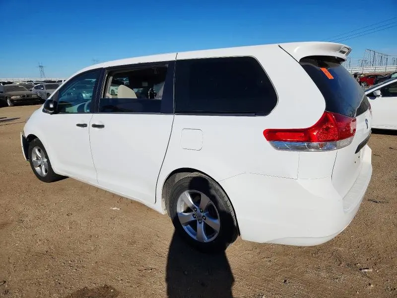 2014 TOYOTA SIENNA   
