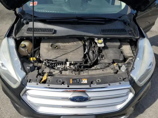 2017 FORD ESCAPE SE