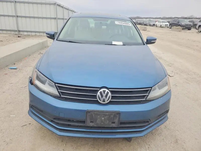 2017 VOLKSWAGEN JETTA SE  