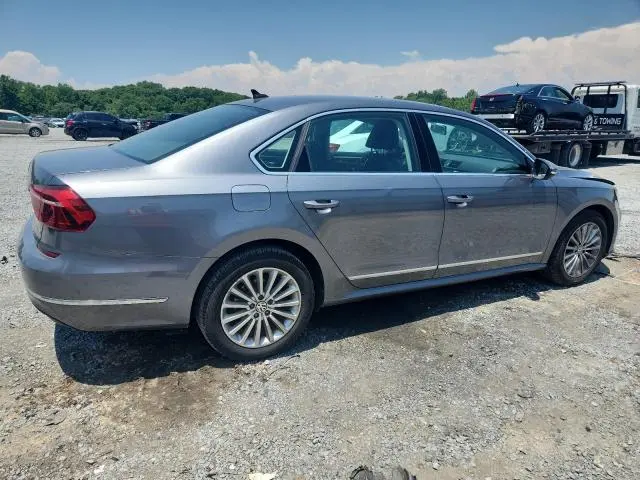2017 VOLKSWAGEN PASSAT SE  