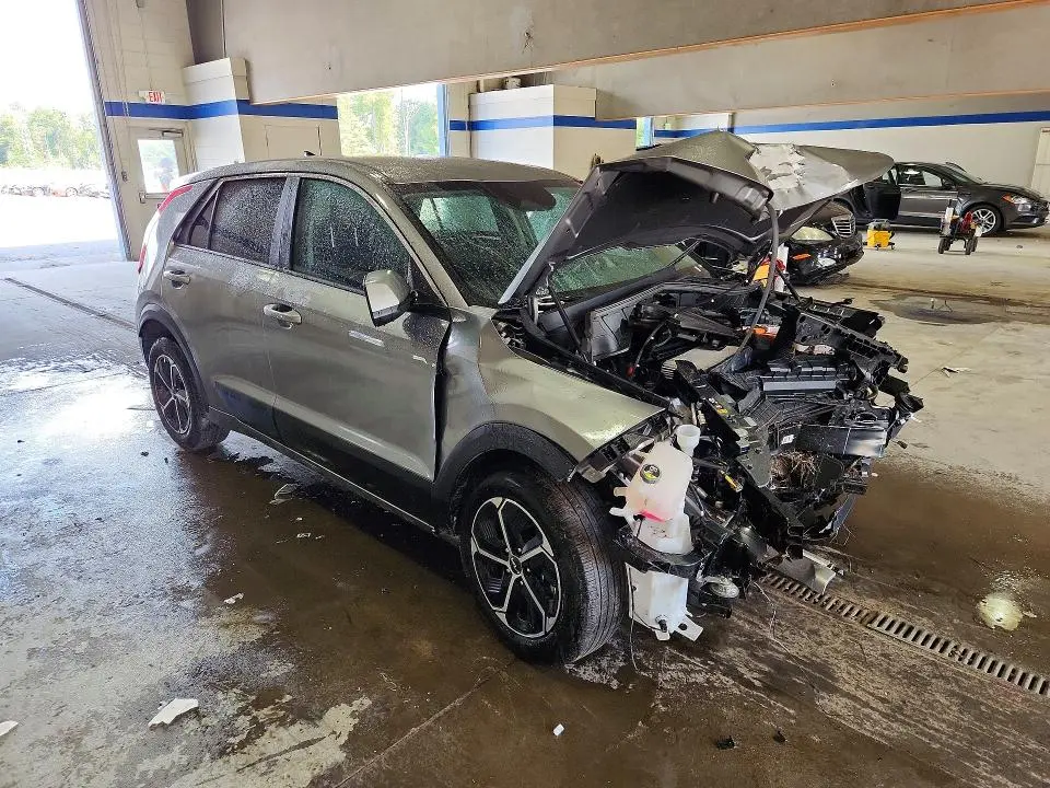 2026 KIA NIRO LX  