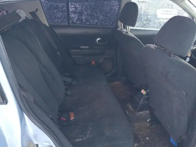 2011 NISSAN VERSA S  