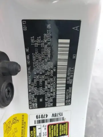 2013 TOYOTA SIENNA LE  