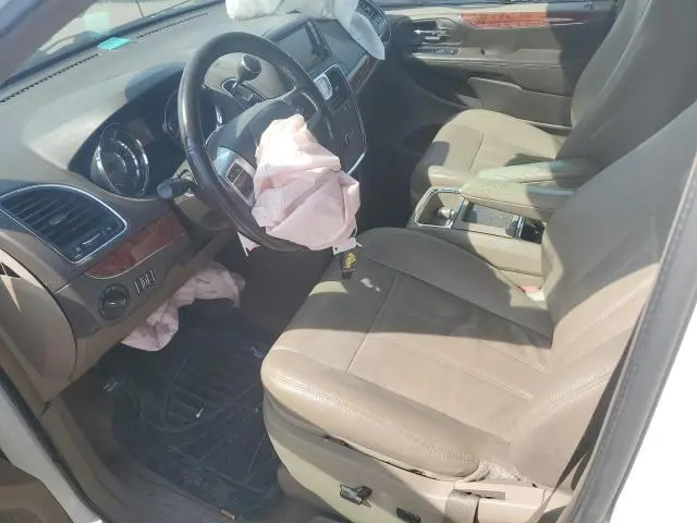 2013 CHRYSLER TOWN & COUNTRY TOURING  