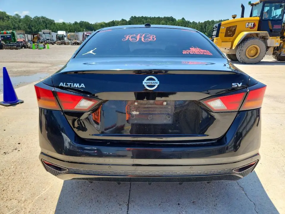 2021 NISSAN ALTIMA SV  