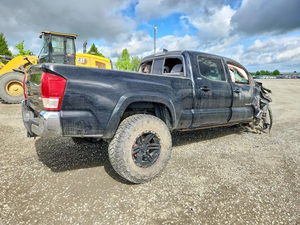 2016 TOYOTA TACOMA SR5 V6  