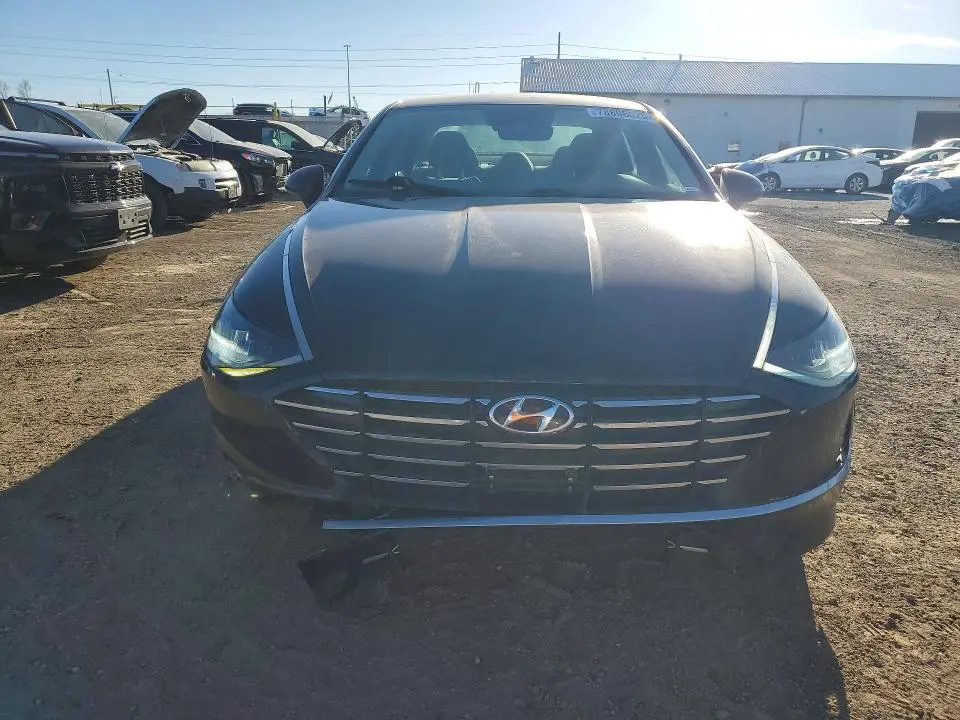2021 HYUNDAI SONATA SE  