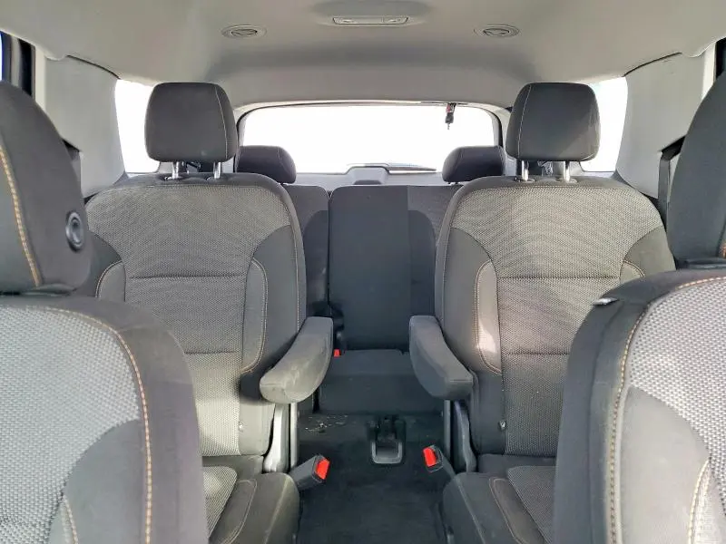 2020 CHEVROLET TRAVERSE LT  