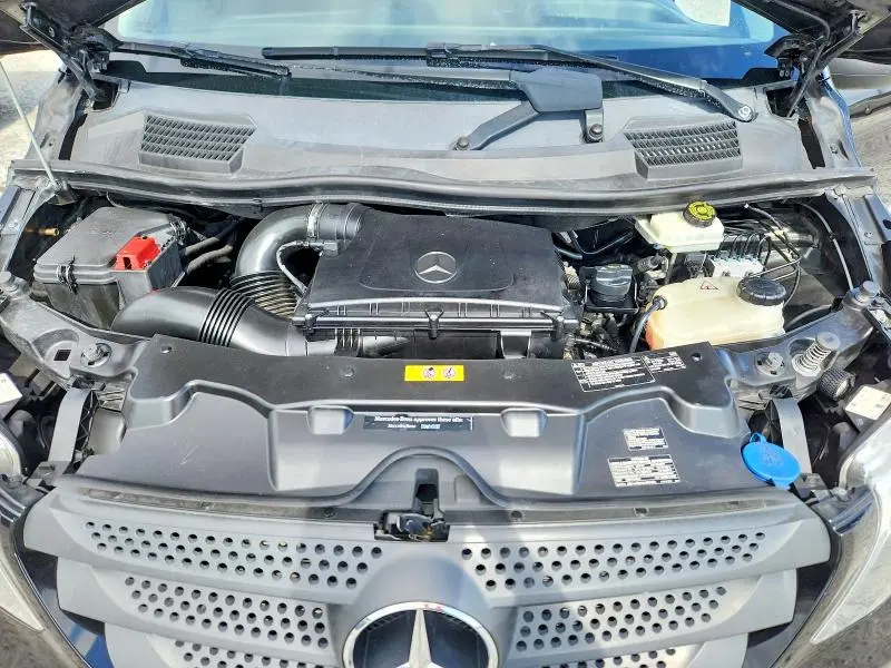 2019 MERCEDES-BENZ METRIS   