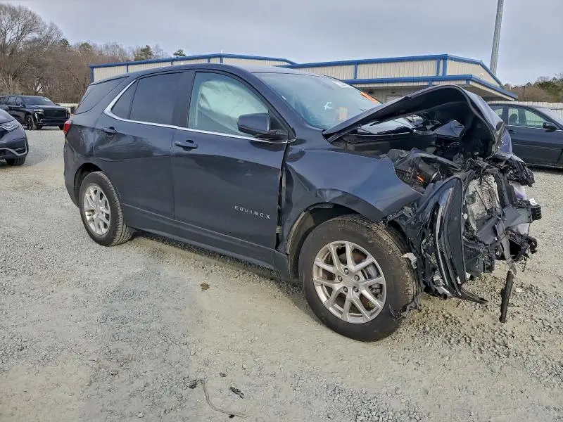 2022 CHEVROLET EQUINOX LT  