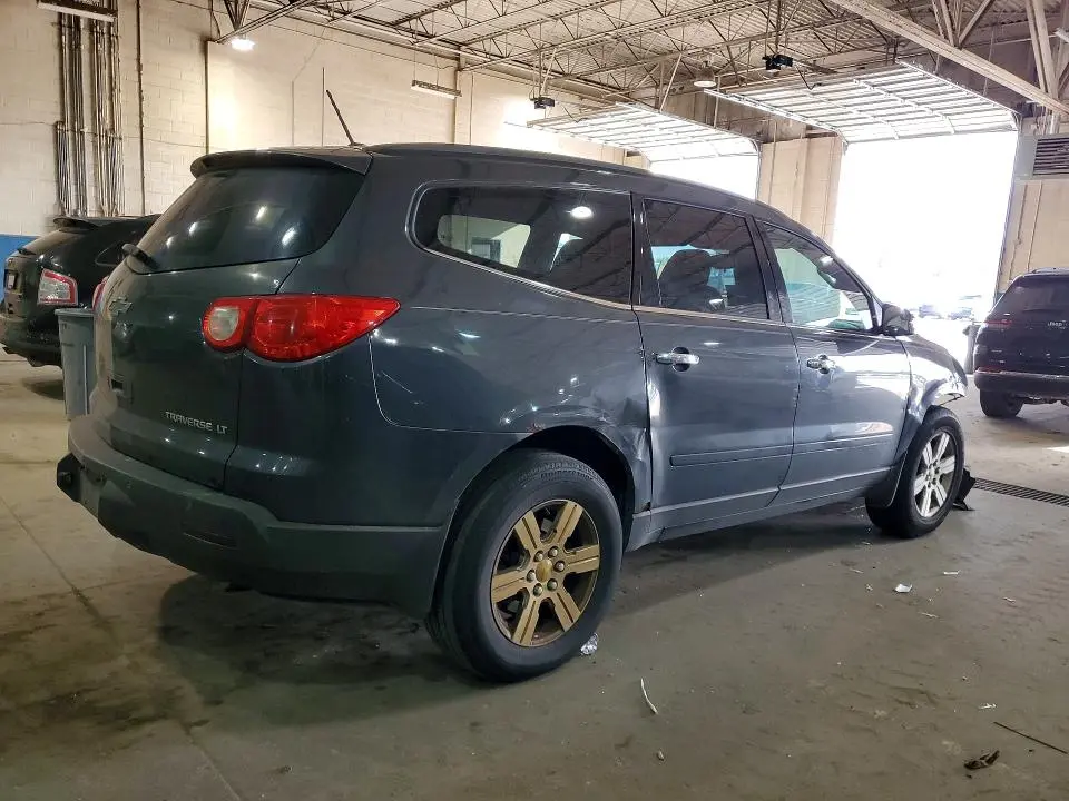 2011 CHEVROLET TRAVERSE LT  