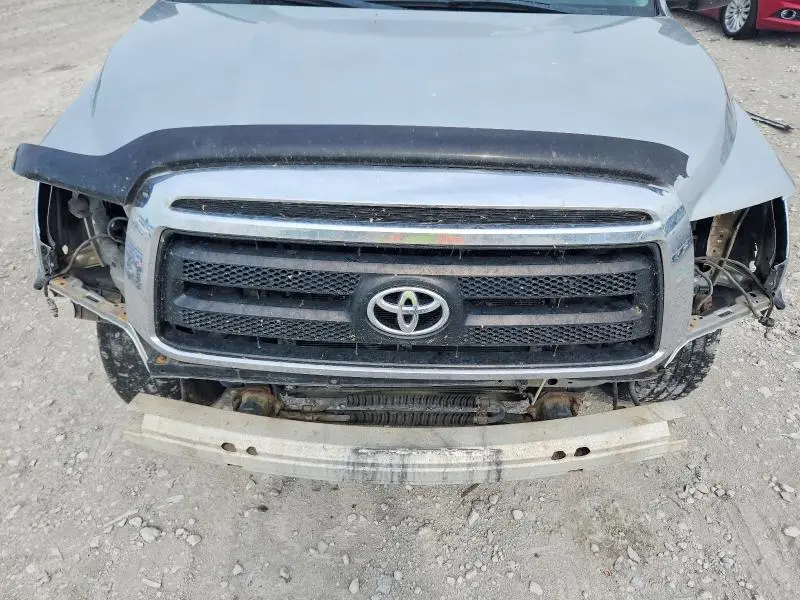 2011 TOYOTA TUNDRA CREWMAX SR5  