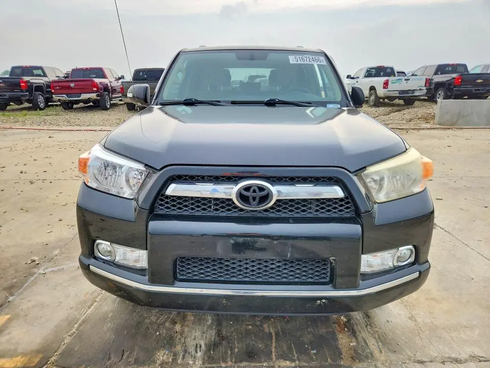 2011 TOYOTA 4RUNNER SR5  