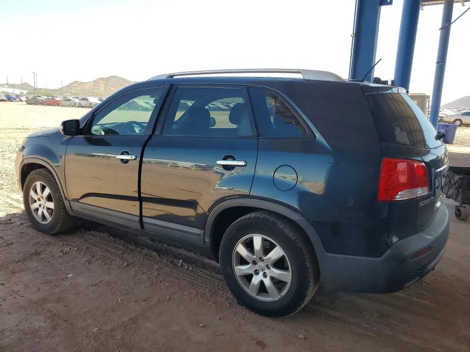 2013 KIA SORENTO LX  